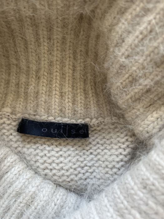 Меко топло поло в бежов цвят