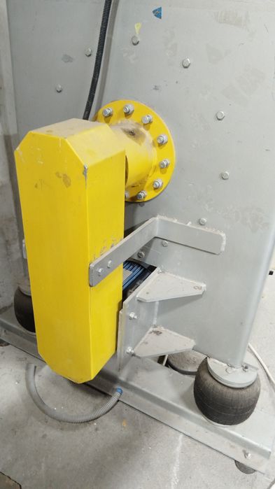 Химчиска ковров центафуга конвейер