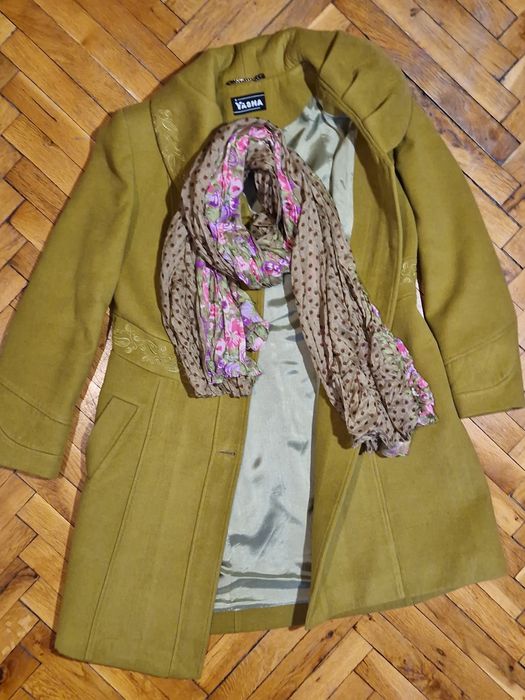 Красиво и изискано палто на българската фирма Яша
30% кашмир, 70% вълн