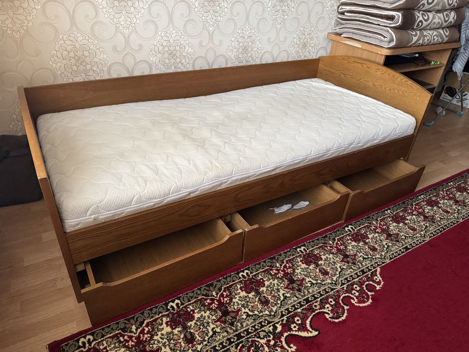 Крават хорошый матрас есть