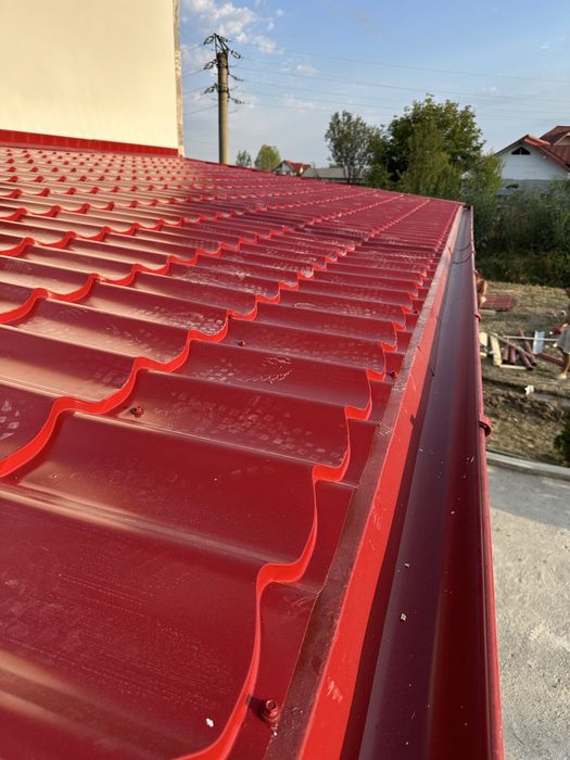 Reparatii acoperisuri montaj tigla metalica dulgherie mansarde izolati