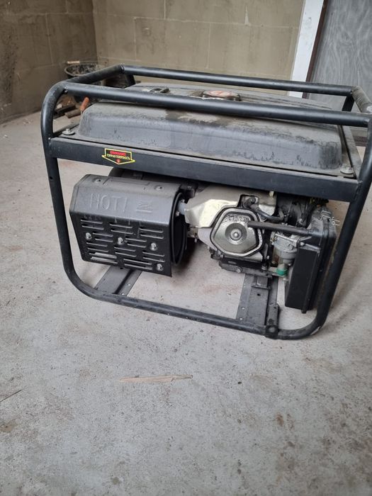 Бензиновый гениратор