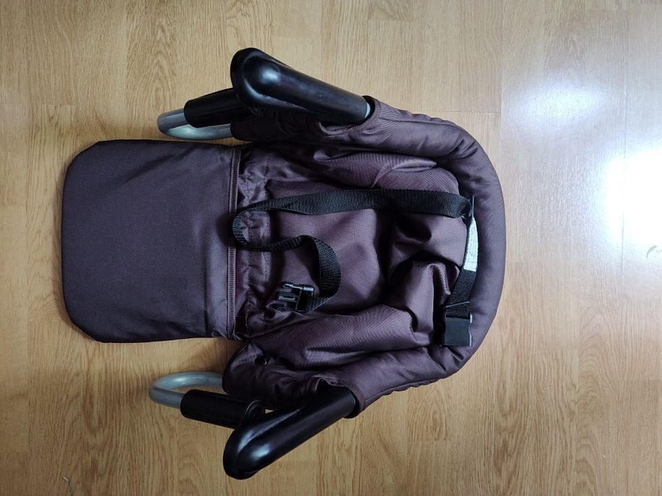 Scaun de masă copil