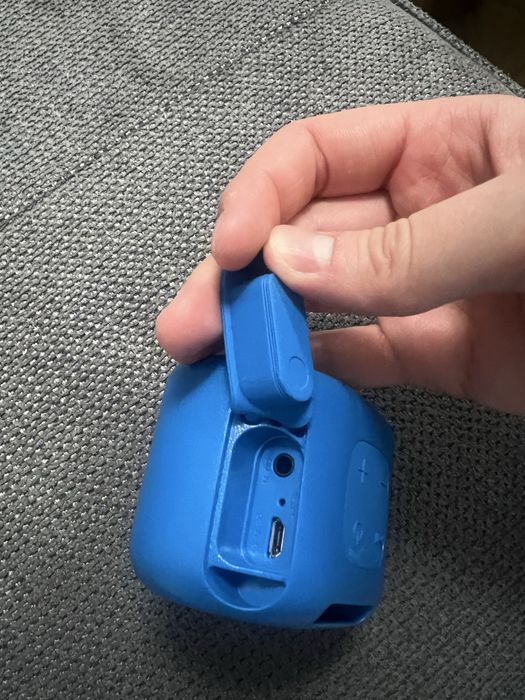 Тонколонка Sony  SRS-XB01 Wireless speaker