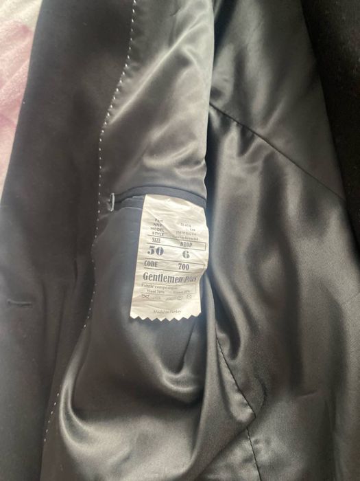 Мужской костюм черный