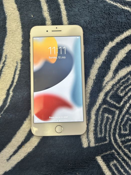 Vând iPhone 7 Plus 128gb