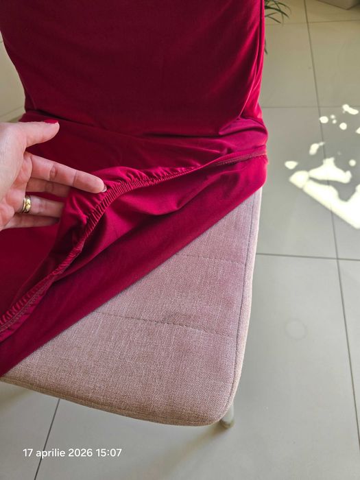 Set 4 scaune bucatarie 250 lei setul cu spatar si huse