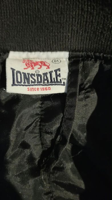 бомбер lonsdale