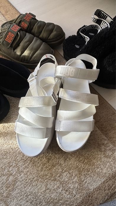 UGG различни