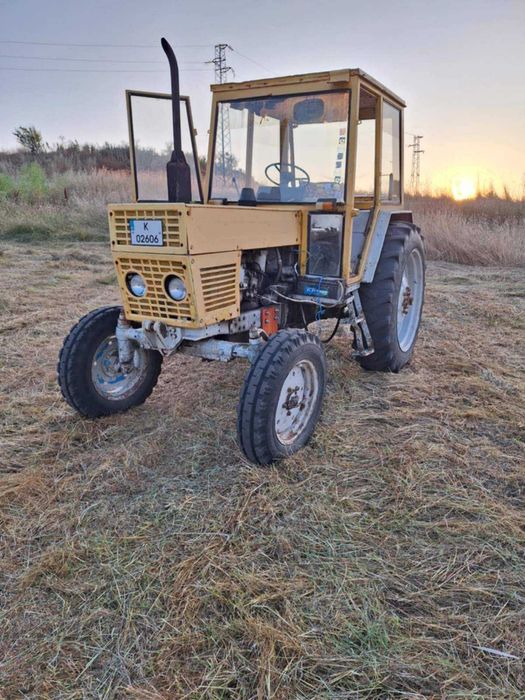 Продавам трактор