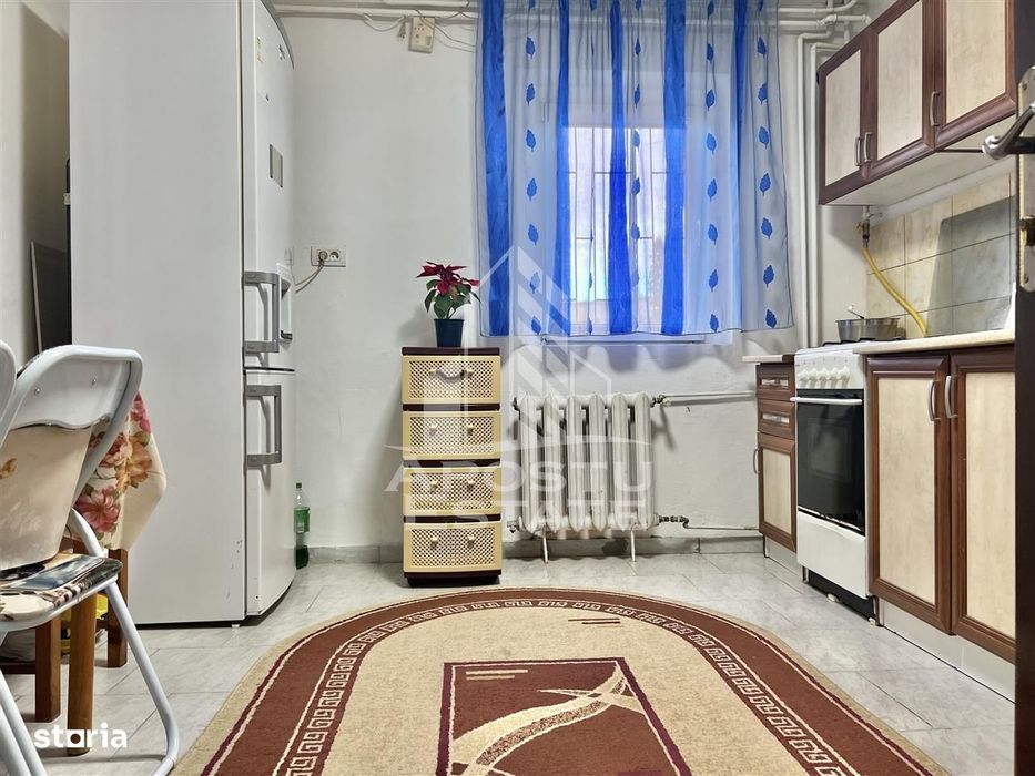 Apartament cu 2 camere semidecomandat Calea Buziasului