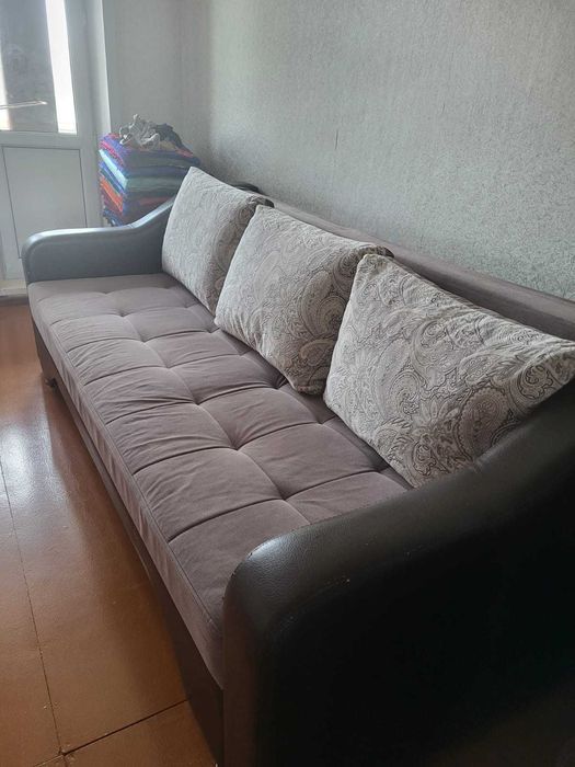 Продам диван в отличном состоянии