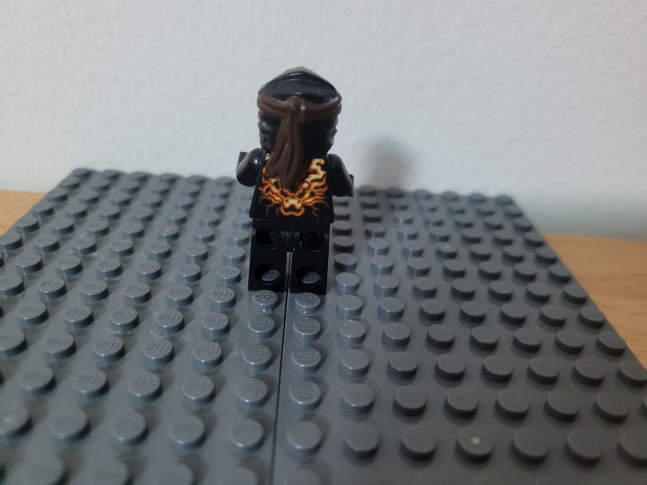 Minifigurina lego Cole spinjitsu burst