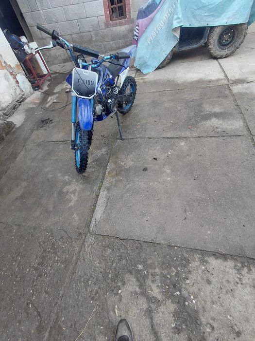Urgent!Cross 125 cc e bun pentru înepatori