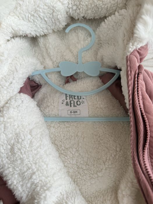 Детски комплекти и космонавти за момиче