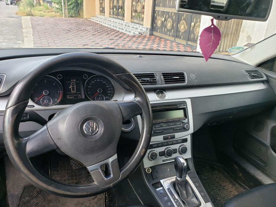VOLKSWAGEN Passat 2013 — imagine 3