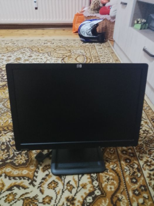 Монитор HP 19 инча