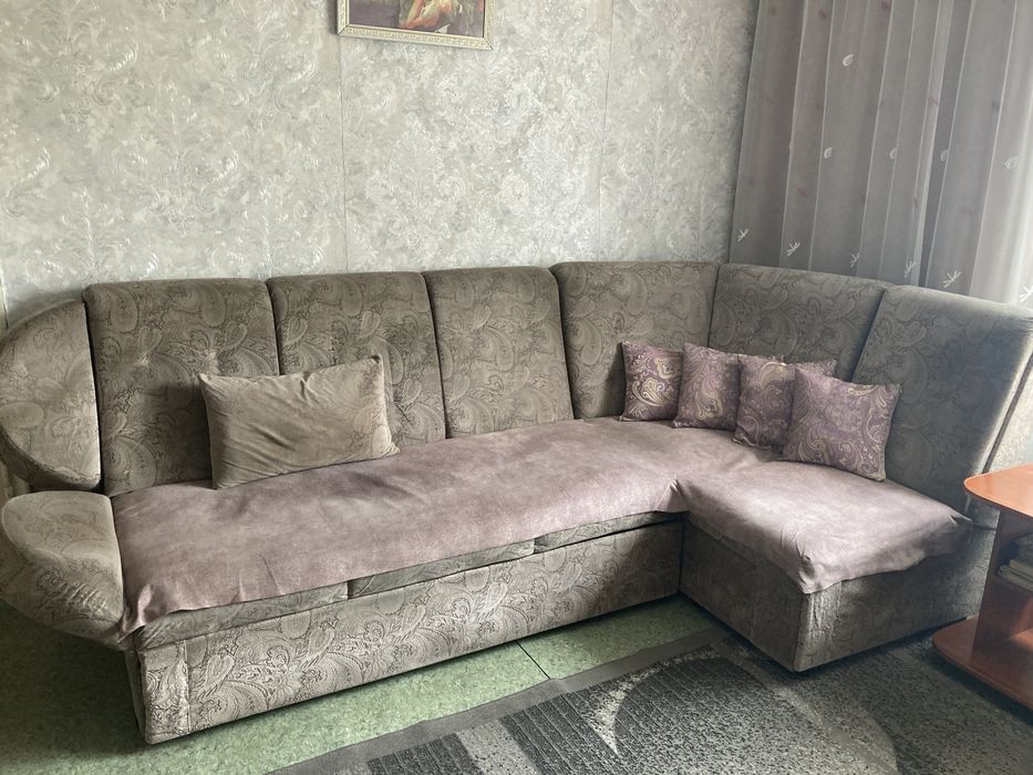 Диван  угловой б/у