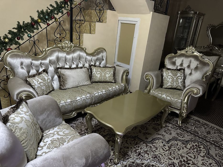 Мебель мягкая для гостинной