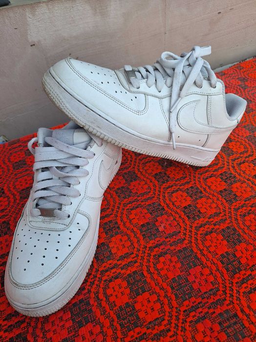 Adidasi Air Force