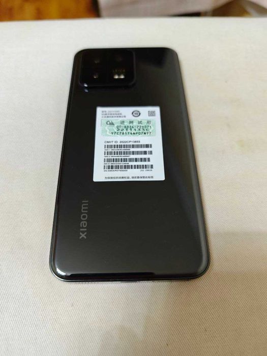 Xiaomi 13 (версия 8/256 ГБ) чёрный цвет