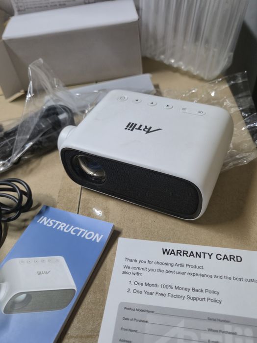 Професионален /Интелигентен. проектор с Android/ WiF/i Bluetooth+подарък.