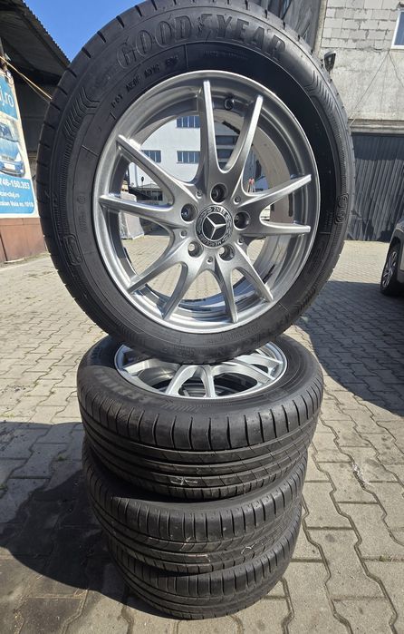 Vând roți originale Mercedes echipate cu anvelope de vara 205 55 16