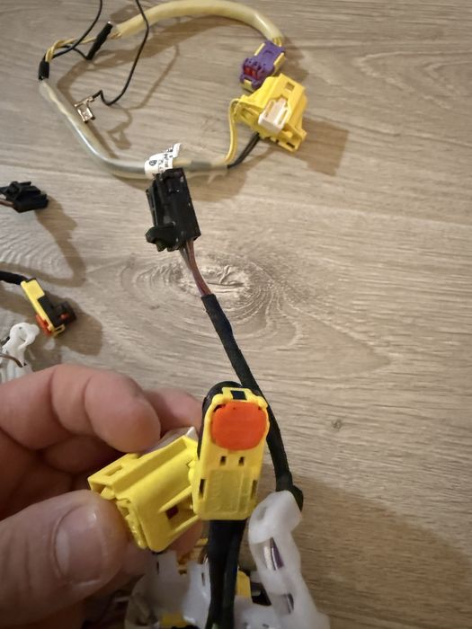 Кабел Airbag еърбег VW Skoda Audi Seat Ауди Шкода Сеат Фолксваген