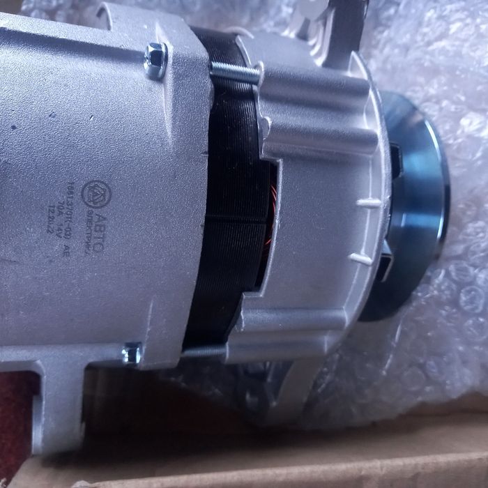 Генератор 14в,подходять Зил,Газ