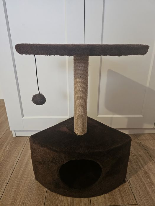 Suport pentru ascuţit ghearele pisicilor.