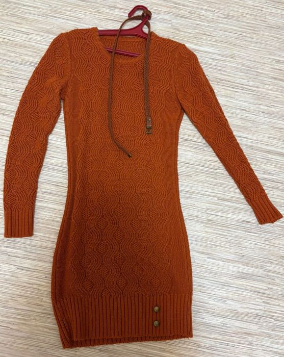 Продам  платья  не дорого.