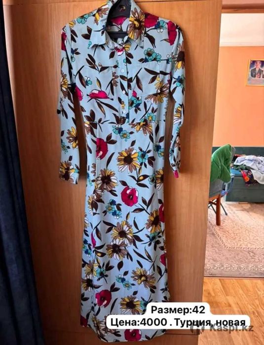 Продам платье женское