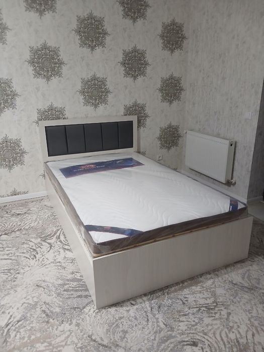 Kravat krovat  spalni divan