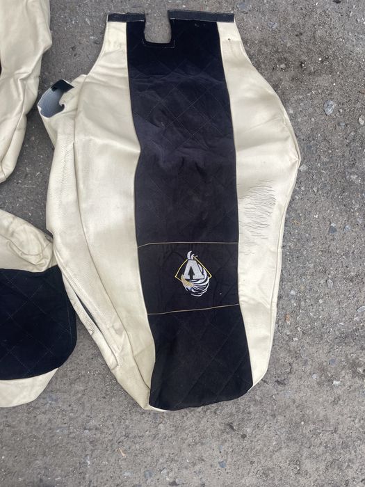 Продам чехлы  шторки на авто