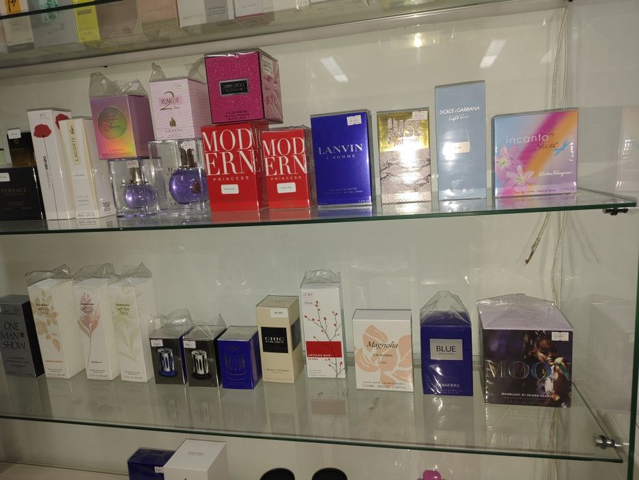 Продам парфюм стойкий Эмираты!