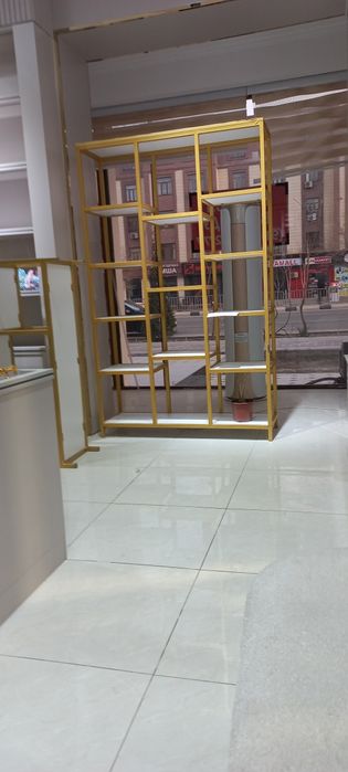 Стеллаж для магазина