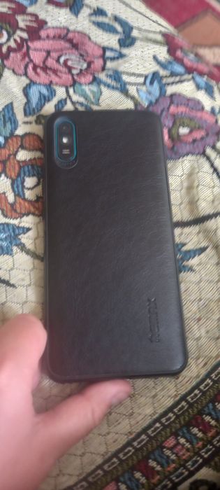 Продаю телефон срочьно