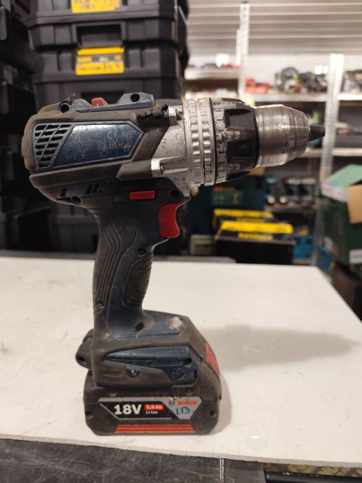 Мощен безчетков винтоверт Бош Bosch GSR 18V-110 C + 5Ah