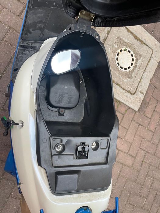 Vand scuter de 50