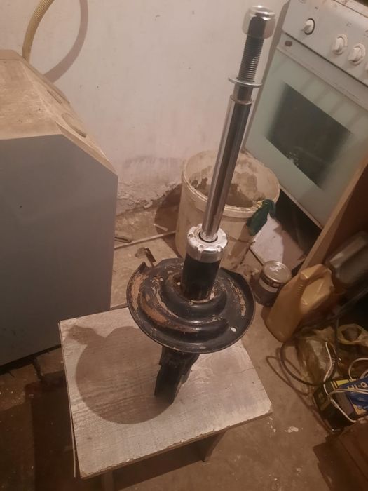 Рено сандеро степвай амортизатор