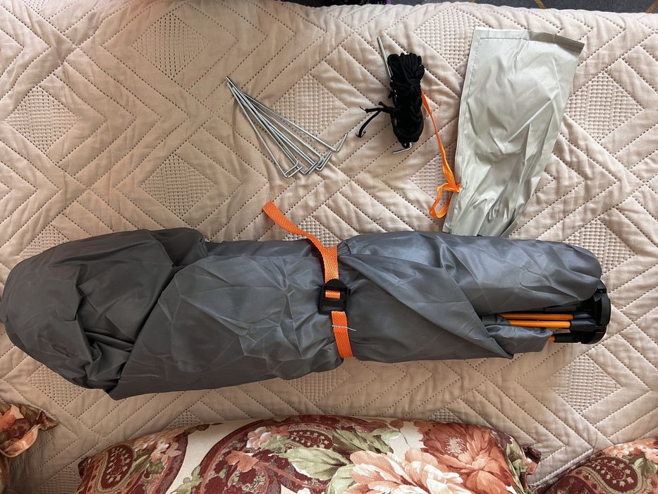 Палатка для 2их! Небольшая!