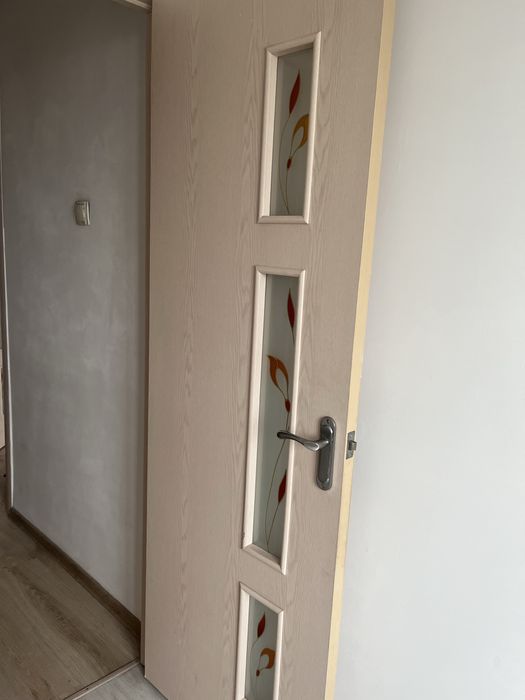 Двери межкомнатные б/у продам самовывоз