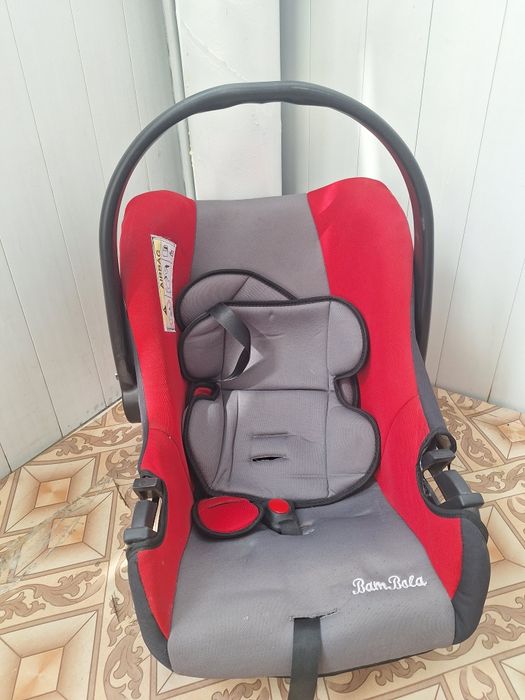 Детское кресло для машины