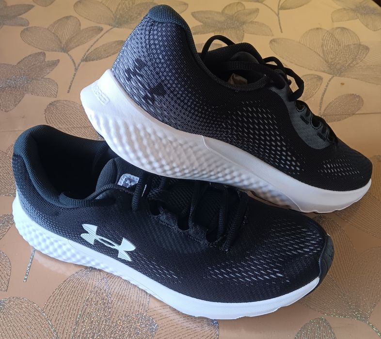 Нови маратонки UNDER  ARMOUR