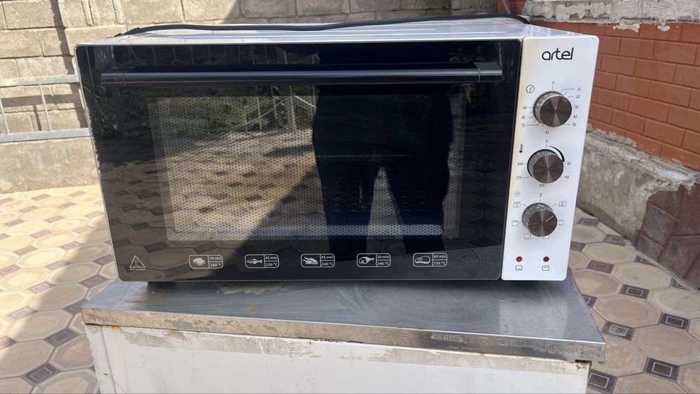 Мини Печь  “artel”.