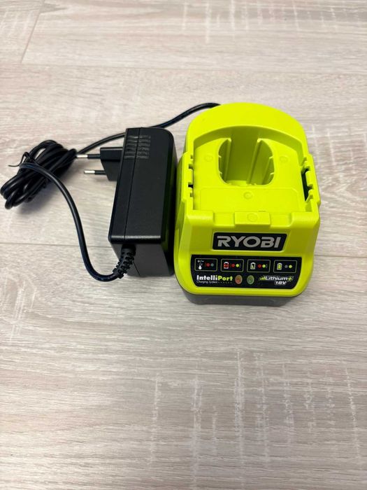 Акумулаторен-ударен гайковерт 1/2 Ryobi RIW18X[900Nm] с 2 батерии и зарядно