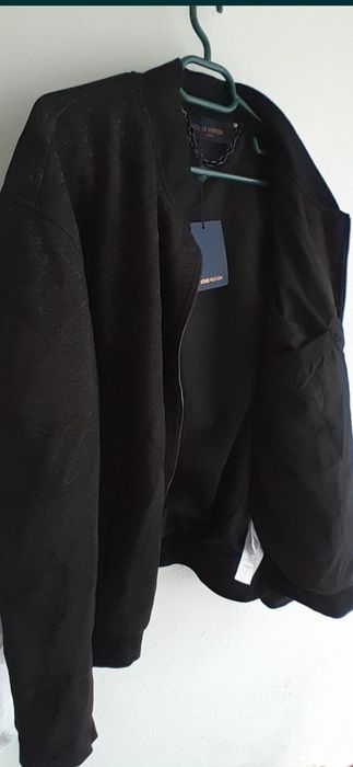 Haina  de bărbați este nouă