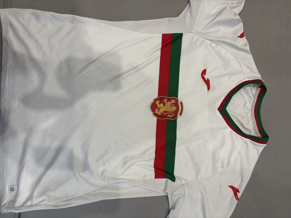 Футболни тениски на Българския национален отбор