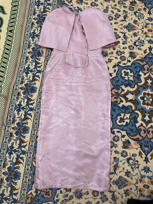 Платья розовый бу