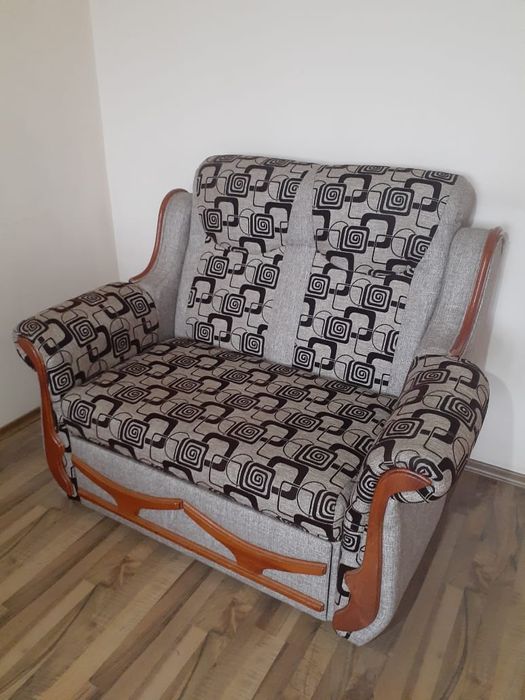 Продам уголок в гостиную или зал